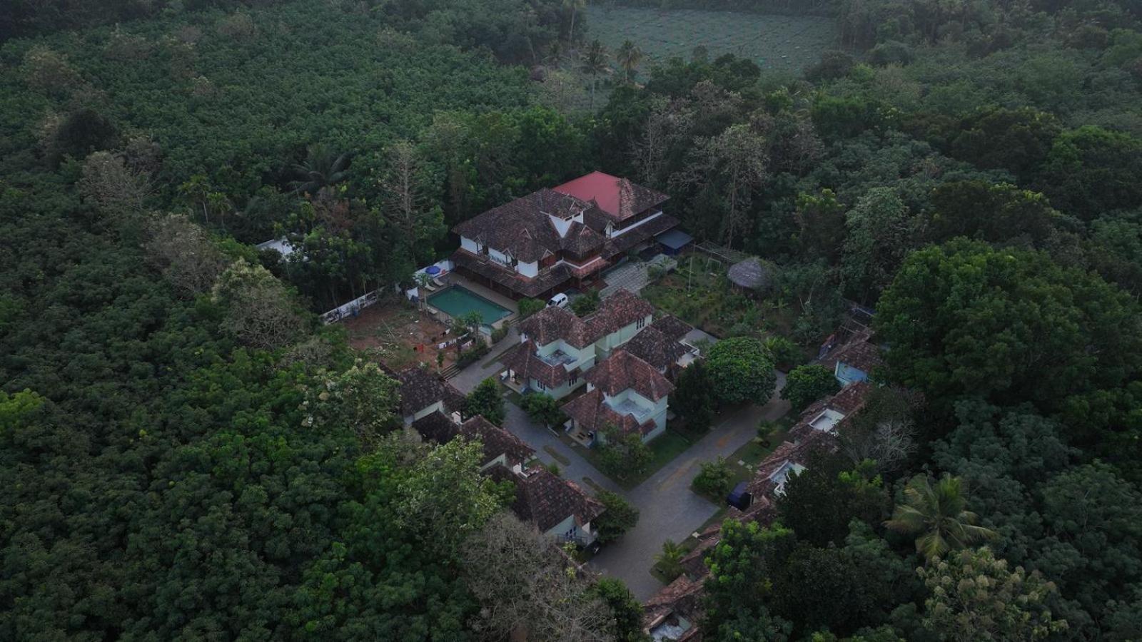 Aparthotel Vajra Ayurveda And Yoga Retreat Kochi Exterior foto