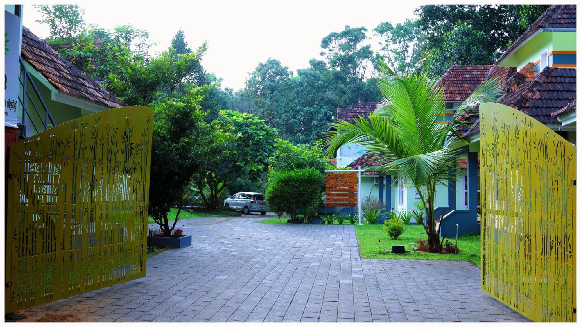 Aparthotel Vajra Ayurveda And Yoga Retreat Kochi Exterior foto